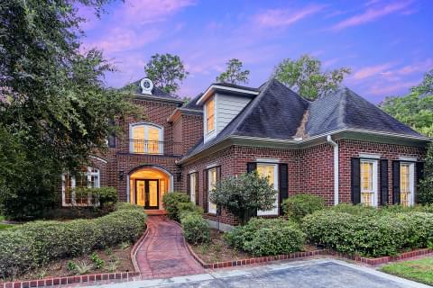 4 Amberton Ln
